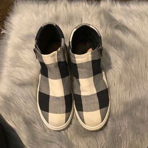 Splendid plaid sneakers